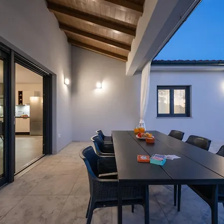Moderne Bei By Interhome Semesterbostad *