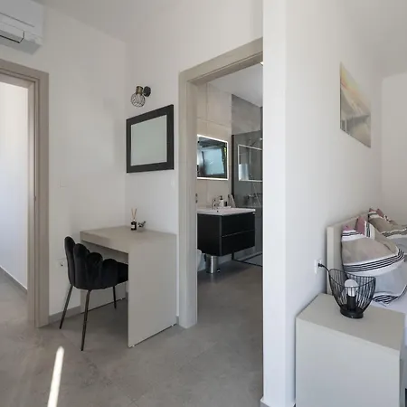 Moderne Bei By Interhome